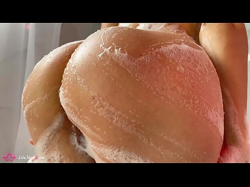 ❤️ Bruneta își masturbează păsărica cu un vibrator până la orgasm intens în duș ️❌   at ro.battlepass-bonuse.ru ❌️❤
