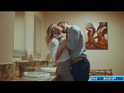 ❤️ Când o blondă cu sânii mari te seduce într-o toaletă publică ️❌   at ro.battlepass-bonuse.ru ❌️❤